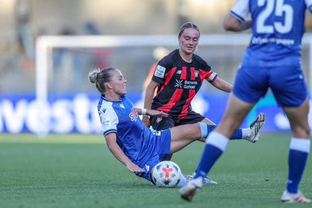 GER, Sinsheim, TSG Hoffenheim vs Bayer 04 Leverkusen, Google Pixel Frauen Bundesliga, Fussball, DFB, Spielzeit 2026 2027, Dietmar Hopp Stadion, 3. Spieltag im Bild v.l.: Laura Gloning (TSG Hoffenheim Frauen 20), Sofie Zdebel (Bayer 04 Leverkusen Frauen 16) DFB DFL REGULATIONS PROHIBIT ANY USE OF PHOTOGRAPHS AS IMAGE SEQUENCES AND OR QUASI-VIDEO, 04.09.2026 *** GER, Sinsheim, TSG Hoffenheim vs. Bayer 04 Leverkusen, Google Pixel Women s Bundesliga, Soccer, DFB, 2026–2027 Season, Dietmar Hopp Stadium, Matchday 3 in pictures: from left, Laura Gloning (TSG Hoffenheim Women, 20), Sofie Zdebel (Bayer 04 Leverkusen Women, 16). DFB and DFL regulations prohibit any use of photographs as image sequences and or quasi-video, September 4, 2026 Copyright: HMBxMedia HendrikxHamelau