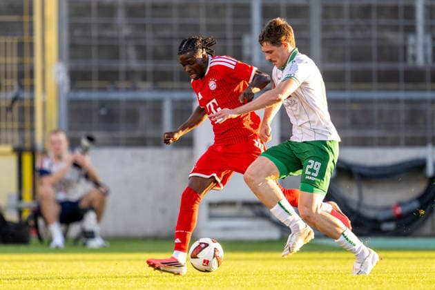 Oluwaseyi Wilson 7, FC Bayern Munich Amateurs, in a tackle with Johannes Mayer 29, VfB Eichstätt; FC Bayern II vs. VfB Eichstätt, Soccer, Bavarian Regional League, Matchday 7, September 4, 2026 DFB regulations prohibit any use of photographs as image sequences and or quasi-video Munich, Bavaria, Germany Copyright: xkolbert-press UlrichxGamelx