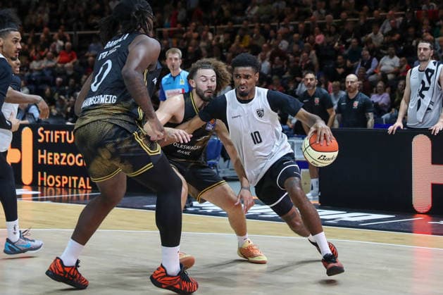 Basketball, friendly match, BB Löwen Braunschweig v Bamberg Baskets