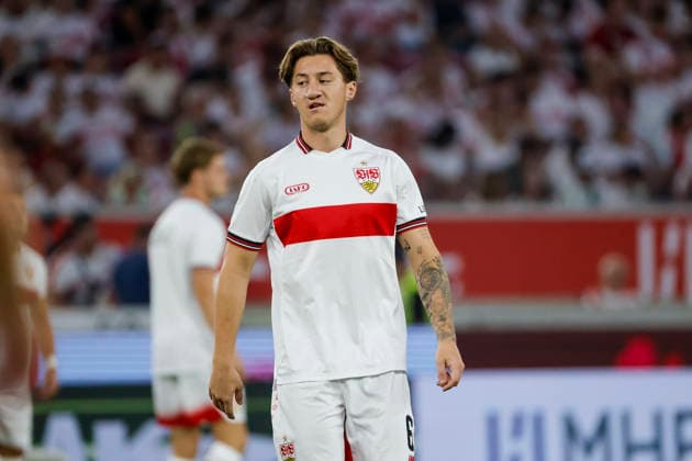 Angelo Stiller (VfB Stuttgart, 06) beim Aufwärmen vor Spielbeginn , Deutschland, Fussball, 1. Bundesliga, 2.Spieltag, 2026 2027, VfB Stuttgart vs. 1.FC Köln, 04.09.2026, Stuttgart MHP Arena Deutschland *** Angelo Stiller of VfB Stuttgart, No. 06, warming up before kickoff, Germany, soccer, Bundesliga 1, Matchday 2, 2026–2027, VfB Stuttgart vs. 1. FC Köln, September 4, 2026, Stuttgart MHP Arena, Germany Copyright: xGrantxHubbsx