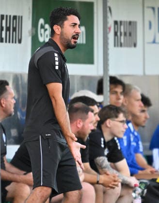 September 4, 2026 Soccer Season 2026–2027 Bavarian Regional League Matchday 07 SC Eltersdorf vs. SCE Quecken FV Illertissen xwoxzix Walid Khaled, coach of FV Illertissen, gestures