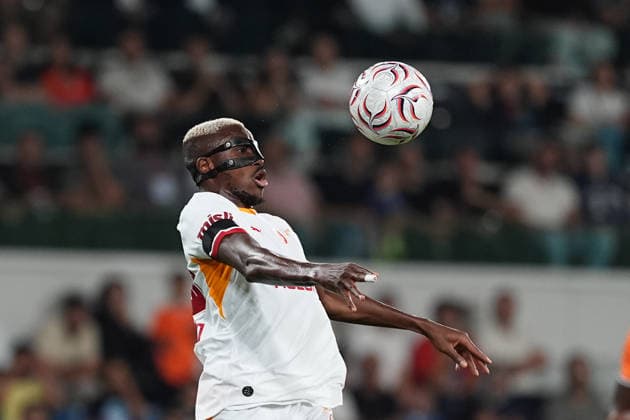 Istanbul Basaksehir v Galatasaray - Turkish Super Lig ISTANBUL, TURKIYE - SEPTEMBER 4: Victor Osimhen (45) of Galatasaray in action during the Turkish Super Lig 4th week football match between Istanbul Basaksehir and Galatasaray at Basaksehir Fatih Terim Stadium in Istanbul, Turkiye on September 4, 2026. Adem Kutucu Anadolu Istanbul Turkey. Editorial use only. Please get in touch for any other usage.  Copyright: x2026xAnadoluxAdemxKutucux