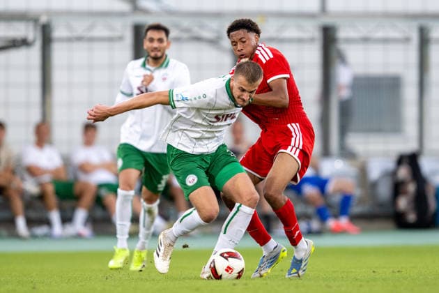 Jonathan Grimm, 39, VfB Eichstätt; Allen Junior Lambe, 16, FC Bayern Munich Amateurs; FC Bayern II vs. VfB Eichstätt, Soccer, Bavarian Regional League, Matchday 7, September 4, 2026 DFB regulations prohibit any use of photographs as image sequences and or quasi-video Munich, Bavaria, Germany Copyright: xkolbert-press UlrichxGamelx