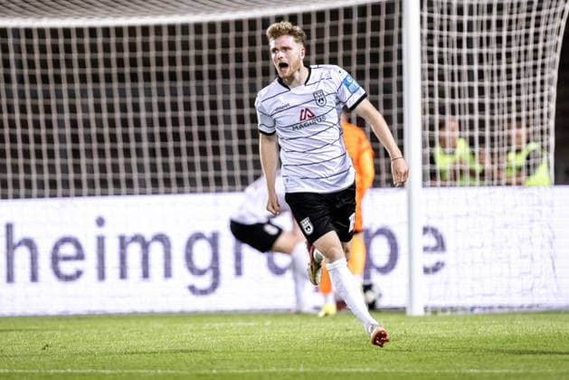 SSV Ulm 1846 Soccer vs. SGV Freiberg Heilbronn, Soccer, Regionalliga Southwest, Matchday 5, Donaustadion Ulm, September 4, 2026—Goal celebration, cheers, and joy after Steffen Meuer’s goal—a shot on goal making the score 2–3 for SSV Ulm 1846 soccer, 18 SSV Ulm 1846 soccer vs. SGV Freiberg Heilbronn, Soccer, Southwest Regional League, Matchday 5, Donaustadion Ulm, September 26, 2004; Photo by Lucca Fundel, Ulm, Donaustadion, Baden-Württemberg, Germany