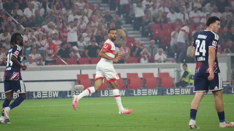 04.09.2026, xrekx, Fussball 1.Bundesliga, VfB Stuttgart - 1.FC Köln v.l. Josha Vagnoman (VfB Stuttgart) (DFL DFB REGULATIONS PROHIBIT ANY USE OF PHOTOGRAPHS as IMAGE SEQUENCES and or QUASI-VIDEO) Stuttgart *** September 4, 2026, xrekx, Soccer, Bundesliga 1, VfB Stuttgart 1 FC Köln v l Josha Vagnoman VfB Stuttgart DFL DFB REGULATIONS PROHIBIT ANY USE OF PHOTOGRAPHS as IMAGE SEQUENCES and or QUASI-VIDEO Stuttgart