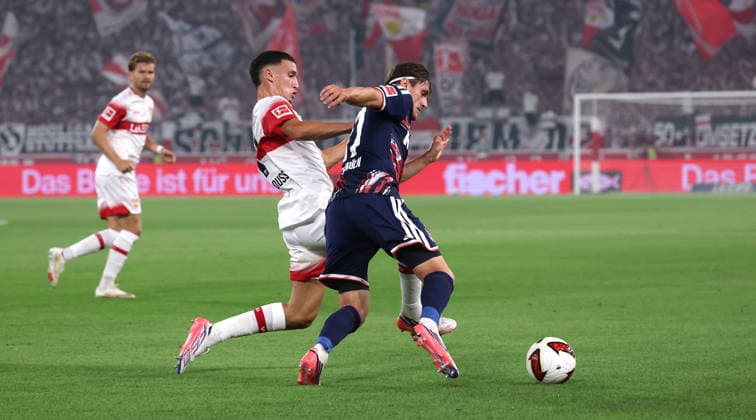 2026.09.04, Deutschland, Stuttgart Fußball VfB Stuttgart vs. 1. FC Köln, v.l. Bilai El Khannouss (VfB), Alessio Castro-Montes (Köln) Gemäß den Vorgaben der DFL Deutsche Fußball Liga ist es untersagt, in dem Stadion und oder vom Spiel angefertigte Fotoaufnahmen in Form von Sequenzbildern und oder videoähnlichen Fotostrecken zu verwerten bzw. verwerten zu lassen. DFL, DFB regulations prohibit any use of photographs as image sequences and or quasi-video. *** September 4, 2026, Germany, Stuttgart: Soccer – VfB Stuttgart vs. 1. FC Köln; from left: Bilai El Khannouss (VfB), Alessio Castro Montes, Cologne. In accordance with the regulations of the DFL (German Soccer League), it is prohibited to use or allow the use of photographs taken in the stadium and or during the game in the form of image sequences and or video-like photo series. DFL, DFB regulations prohibit any use of photographs as image sequences and or quasi-video content.