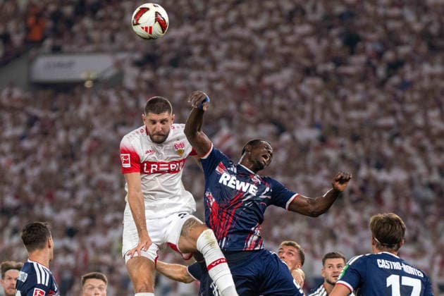 Julian Gaston Chabot (VfB Stuttgart) und Ragnar Prince Friedel Ache (1.FC Köln). xettx, Deutschland, Stuttgart, 04.09.2026, Fussball, Bundesliga: VfB Stuttgart vs 1. FC Koeln, Saison 2026 2027, 2. Spieltag, MHP Arena DFL DFB REGULATIONS PROHIBIT ANY USE OF PHOTOGRAPHS AS IMAGE SEQUENCES AND OR QUASI-VIDEO. *** Julian Gaston Chabot, VfB Stuttgart, and Ragnar Prince Friedel, Ache 1 FC Köln xettx, Germany, Stuttgart, September 4, 2026, Soccer, Bundesliga: VfB Stuttgart vs. 1 FC Köln, 2026–2027 season, Matchday 2, MHP Arena. DFL and DFB regulations prohibit any use of photographs as image sequences and or quasi-video.