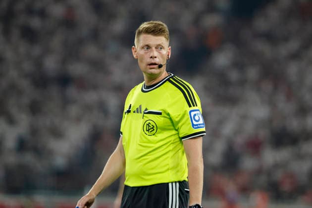 Schiedsrichter Christian Dingert , Deutschland, Fussball, 1. Bundesliga, 2.Spieltag, 2026 2027, VfB Stuttgart vs. 1.FC Köln, 04.09.2026, Stuttgart MHP Arena Deutschland *** Referee Christian Dingert, Germany, Soccer, Bundesliga 1, Matchday 2, 2026–2027, VfB Stuttgart vs. 1. FC Köln, September 4, 2026, Stuttgart MHP Arena, Germany Copyright: xGrantxHubbsx