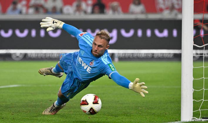 Torwart Marvin Schwaebe 1. FC Koeln KOE (01) Aktion VfB Stuttgart vs 1. FC Koeln 04.09.2026 DFL REGULATIONS PROHIBIT ANY USE OF PHOTOGRAPHS AS IMAGE SEQUENCES AND OR QUASI-VIDEO VfB Stuttgart vs 1. FC Koeln *** Goalkeeper Marvin Schwaebe, 1. FC Köln KOE 01, Action: VfB Stuttgart vs. 1. FC Köln, September 4, 2026. DFL regulations prohibit any use of photographs as image sequences and or quasi-video. VfB Stuttgart vs. 1 FC Cologne