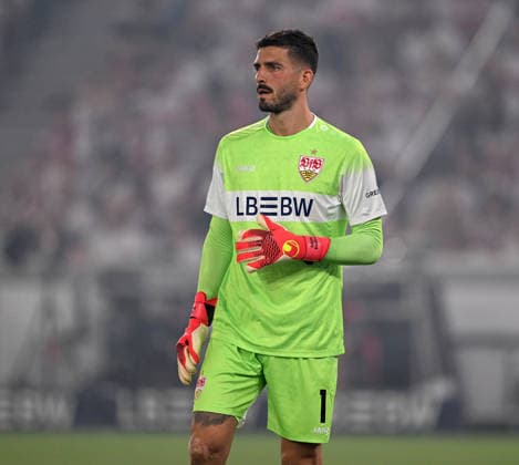 Fussball 1. Bundesliga Saison 2026 2027 2. Spieltag 04.09.2026 VfB Stuttgart - 1. FC Koeln Torwart Fabian Bredlow (VfB Stuttgart) *** Soccer, Bundesliga 1, 2026–2027 Season, Matchday 2, September 4, 2026: VfB Stuttgart vs. 1. FC Köln; Goalkeeper: Fabian Bredlow (VfB Stuttgart)