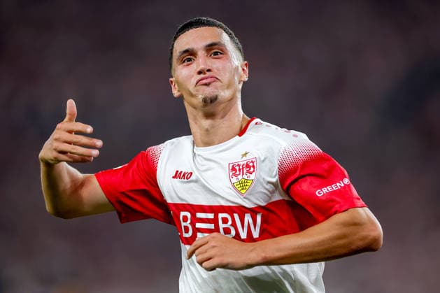 04.09.2026, Fußball, VfB Stuttgart - 1. FC Köln, 1. Fußball Bundesliga, 2. Spieltag, MHP-Arena, Saison 2026 2027: Torjubel nach dem Tor zum 1:0 durch Torschütze Bilal El Khannouss (VfB Stuttgart 11) DFB regulations prohibit any use of photographs as image sequences and or quasi-video. Baden-Württemberg Deutschland *** September 4, 2026, Soccer, VfB Stuttgart vs. 1. FC Köln, 1 German Bundesliga, Matchday 2, MHP Arena, 2026–2027 Season. Celebrations following the 1–0 goal scored by Bilal El Khannouss. VfB Stuttgart 11. DFB regulations prohibit any use of photographs as image sequences and or quasi-video. Baden-Württemberg, Germany
