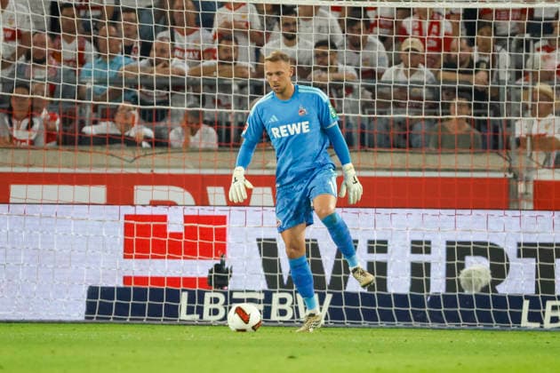 Marvin Schwäbe, Schwabe (1. FC Köln, 01) am Ball , Deutschland, Fussball, 1. Bundesliga, 2.Spieltag, 2026 2027, VfB Stuttgart vs. 1.FC Köln, 04.09.2026, Stuttgart MHP Arena Deutschland *** Marvin Schwäbe, Schwabe 1 FC Köln, 01 am Ball, Germany, Soccer, Bundesliga 1, Matchday 2, 2026–2027, VfB Stuttgart vs. 1 FC Köln, September 4, 2026, Stuttgart MHP Arena, Germany Copyright: xGrantxHubbsx
