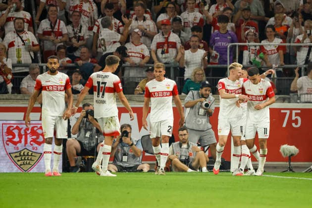 Torjubel VfB Stuttgart beim 1:0 durch Bilal El Khannouss (VfB Stuttgart, 11), Freude, Begeisterung, positive Emotionen, Torerfolg , Deutschland, Fussball, 1. Bundesliga, 2.Spieltag, 2026 2027, VfB Stuttgart vs. 1.FC Köln, 04.09.2026, Stuttgart MHP Arena Deutschland *** VfB Stuttgart celebrates Bilal El Khannouss s 1-0 goal; VfB Stuttgart, 11; joy, excitement, positive emotions, goal, Germany, soccer, Bundesliga 1, Matchday 2, 2026–2027, VfB Stuttgart vs. 1. FC Köln, September 4, 2026, Stuttgart MHP Arena, Germany Copyright: xGrantxHubbsx