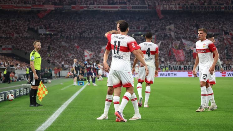 04.09.2026, xrekx, Fussball 1.Bundesliga, VfB Stuttgart - 1.FC Köln v.l. Torjubel nach dem Tor zum celebrating the goal celebrate 1:0 durch Bilal El Khannouss (VfB Stuttgart) (DFL DFB REGULATIONS PROHIBIT ANY USE OF PHOTOGRAPHS as IMAGE SEQUENCES and or QUASI-VIDEO) Stuttgart *** September 4, 2026, xrekx, Soccer, Bundesliga 1, VfB Stuttgart 1 FC Köln: Goal celebration after Bilal El Khannouss scores the 1–0 goal for VfB Stuttgart. DFL and DFB regulations prohibit any use of photographs as image sequences and or quasi-video. Stuttgart