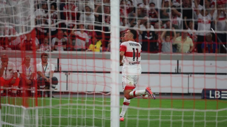 04.09.2026, xrekx, Fussball 1.Bundesliga, VfB Stuttgart - 1.FC Köln v.l. Torjubel nach dem Tor zum celebrating the goal celebrate 1:0 durch Bilal El Khannouss (VfB Stuttgart) (DFL DFB REGULATIONS PROHIBIT ANY USE OF PHOTOGRAPHS as IMAGE SEQUENCES and or QUASI-VIDEO) Stuttgart *** September 4, 2026, xrekx, Soccer, Bundesliga 1, VfB Stuttgart 1 FC Köln v l Goal celebration after Bilal El Khannouss’s goal to make it 1–0 for VfB Stuttgart. DFL and DFB regulations prohibit any use of photographs as image sequences and or quasi-video. Stuttgart