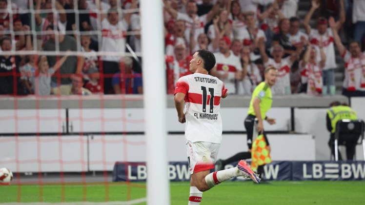 04.09.2026, xrekx, Fussball 1.Bundesliga, VfB Stuttgart - 1.FC Köln v.l. Torjubel nach dem Tor zum celebrating the goal celebrate 1:0 durch Bilal El Khannouss (VfB Stuttgart) (DFL DFB REGULATIONS PROHIBIT ANY USE OF PHOTOGRAPHS as IMAGE SEQUENCES and or QUASI-VIDEO) Stuttgart *** September 4, 2026, xrekx, Soccer, Bundesliga 1, VfB Stuttgart 1 FC Köln v l Goal celebration after Bilal El Khannouss’s goal to make it 1–0 for VfB Stuttgart. DFL and DFB regulations prohibit any use of photographs as image sequences and or quasi-video. Stuttgart
