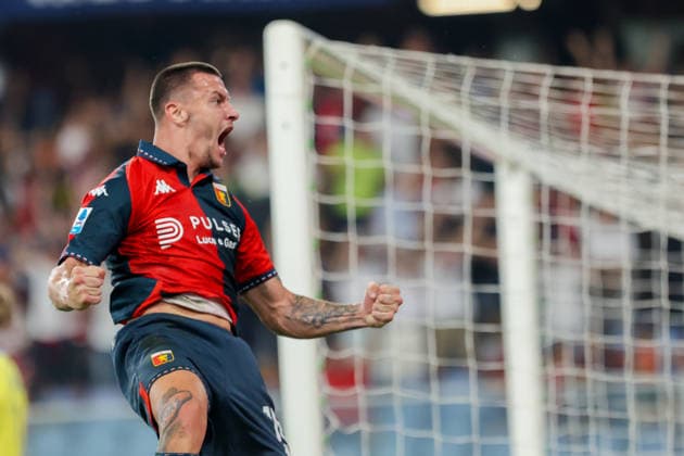 Genoa™s Milutin Osmajic celebrates after scoring a goal for his team during the Serie A soccer match between Genoa and Como at the Luigi Ferraris Stadium in Genoa, Italy - Friday, September 04, 2026. - Soccer .  Copyright: xTanoxPecoraro LaPressex