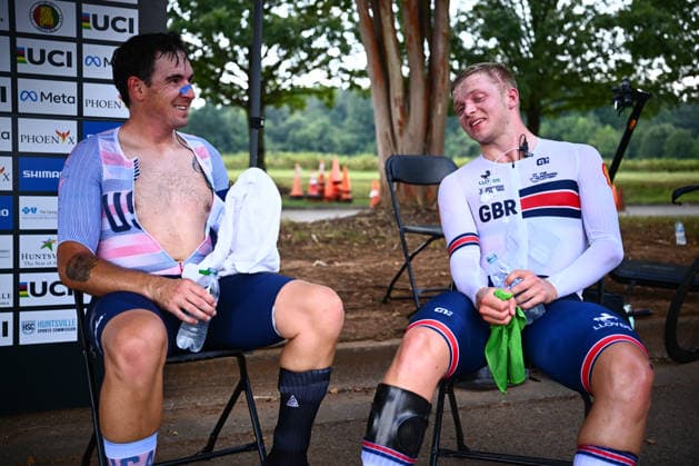 2026 UCI Para-cycling Road World Championships Picture by Olly Hassell SWpix.com - 04 09 2026 - Cycling - 2026 UCI Para-cycling Road World Championships - Huntsville, Alabama, United States of America - Felix Barrow (Great Britain) and Dennis Connors (USA) Huntsville Cummings Research Park United States of America Copyright: x xSWpix.comx(t axPhotographyxHubxLtd)xOllyxHassell SWpix.comx SWP-3030-22175