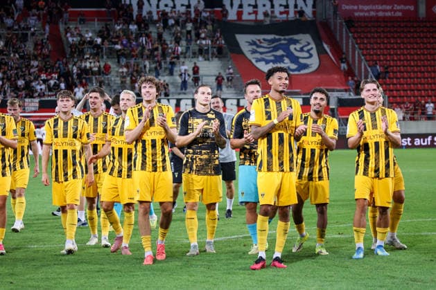 The Alemannia fans would like to thank the fans who traveled with them to the FC Ingolstadt 04 vs. Alemannia Aachen game on September 4, 2026, DFB regulations prohibit any use of photographs as image sequences and or quasi-video. GER, soccer, 3. Liga, Matchday 4, FC Ingolstadt 04 vs. Alemannia Aachen, September 4, 2026, Audi Sportpark Ingolstadt Copyright: xEibner-Pressefoto OliverxSTRISCHx EP-OSH