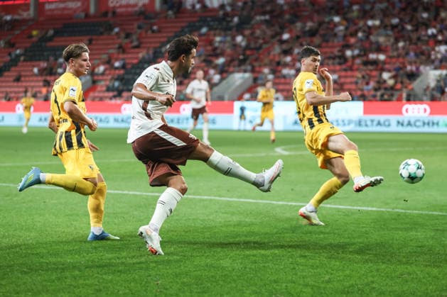 3rd Division FC Ingolstadt 04 Alemannia Aachen Cross by Fredrik Carlsen 8, FCI Matti Wagner 3, AA Louis Köster 8, AA 3rd Division FC Ingolstadt 04 2026–2027 Season Alemannia Aachen
