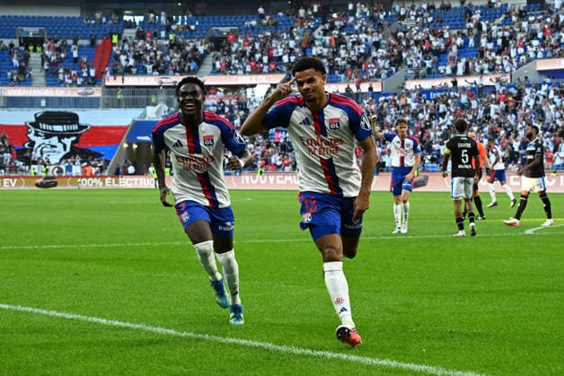 Football : Olympique Lyonnais v Auxerre - French ligue 1- 04 09 2026 ATHEKANE Zachary scoring goal of Lyon during the French ligue 1 match between Olympique Lyonnais and Auxerre at Groupama Stadium Decines Charpieu Lyon on September 04, 2026 , France LYONFrance  Copyright: xMouradxAllilix