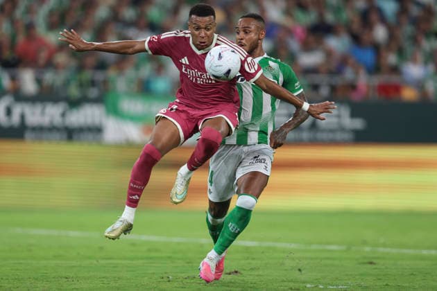 ESP: Real Betis - Real Madrid. La Liga EA Sports. Matchday 4. Kylian Mbappe of Real Madrid and Natan Souza of Real Betis during the La Liga EA Sports match between Real Betis and Real Madrid played at La Cartuja Stadium on Sep 4, 2026 in Sevilla, Spain. kpng Copyright: xAntonioxPozox xPRESSINPHOTOx AP_2627_BET_RMA_055