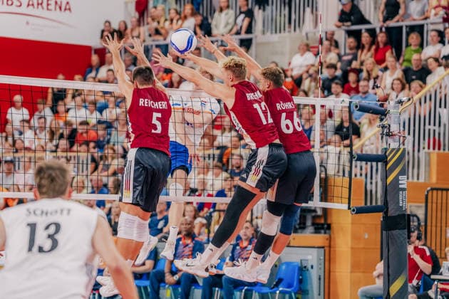 GER, Volleyball, European Championship dress rehearsal, exhibition match, Germany vs. Netherlands, 09 26 04 Block by Moritz Reichert 5, Germany; Anton Brehme 12, Germany; and Erik Röhrs 66, Germany. Photo: HMB Media, Etienne Schlick Copyright: HMBxMedia EtiennexSchlick