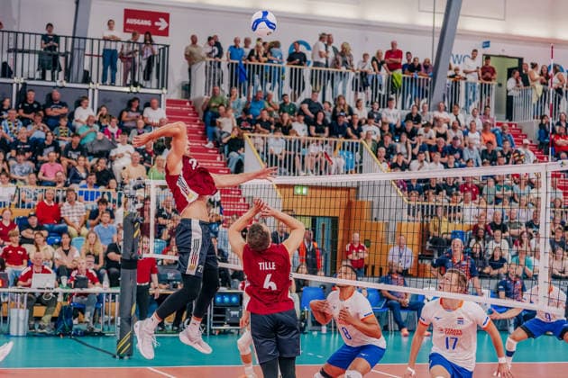 GER, Volleyball, European Championship warm-up match, friendly match, Germany vs. Netherlands, September 4, 2026. Attack by Tobias Krick, No. 21, Germany. Photo by HMB Media, Etienne Schlick Copyright: HMBxMedia EtiennexSchlick