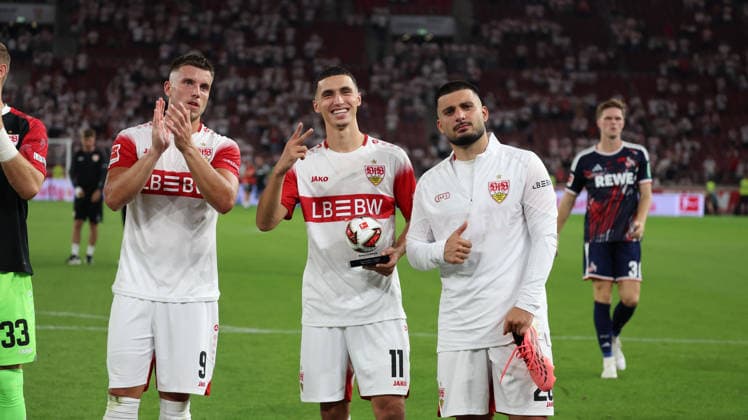 04.09.2026, xrekx, Fussball 1.Bundesliga, VfB Stuttgart - 1.FC Köln v.l. Ermedin Demirovic (VfB Stuttgart) Bilal El Khannouss (VfB Stuttgart) Man of the Match, Deniz Undav (VfB Stuttgart) Mannschaft, Spieler, jubeln nach Spielende, Team, Player, celebrate at the end of the match (DFL DFB REGULATIONS PROHIBIT ANY USE OF PHOTOGRAPHS as IMAGE SEQUENCES and or QUASI-VIDEO) Stuttgart *** September 4, 2026, xrekx, Soccer, Bundesliga 1, VfB Stuttgart 1 FC Köln, Ermedin Demirovic (VfB Stuttgart), Bilal El Khannouss (VfB Stuttgart), Man of the Match, Deniz Undav, VfB Stuttgart team, players celebrating after the match, team, player, celebrate at the end of the match. DFL and DFB regulations prohibit any use of photographs as image sequences and or quasi-video. Stuttgart