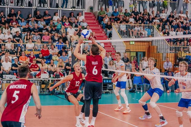 GER, Volleyball, European Championship Warm-up Match, Friendly Match, Germany vs. Netherlands, September 4, 2026, Set by Johannes Tille 6, Germany, Photo by HMB Media, Etienne Schlick Copyright: HMBxMedia EtiennexSchlick