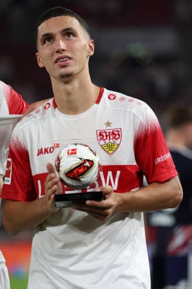 04.09.2026, xrekx, Fussball 1.Bundesliga, VfB Stuttgart - 1.FC Köln v.l. Bilal El Khannouss (VfB Stuttgart) Man of the Match Mannschaft, Spieler, jubeln nach Spielende, Team, Player, celebrate at the end of the match (DFL DFB REGULATIONS PROHIBIT ANY USE OF PHOTOGRAPHS as IMAGE SEQUENCES and or QUASI-VIDEO) Stuttgart *** September 4, 2026, xrekx, Soccer, Bundesliga 1, VfB Stuttgart vs. 1. FC Köln – Bilal El Khannouss, VfB Stuttgart Man of the Match – Team, players, celebrating after the game, team, Player, celebrating at the end of the match DFL DFB REGULATIONS PROHIBIT ANY USE OF PHOTOGRAPHS as IMAGE SEQUENCES and or QUASI-VIDEO Stuttgart