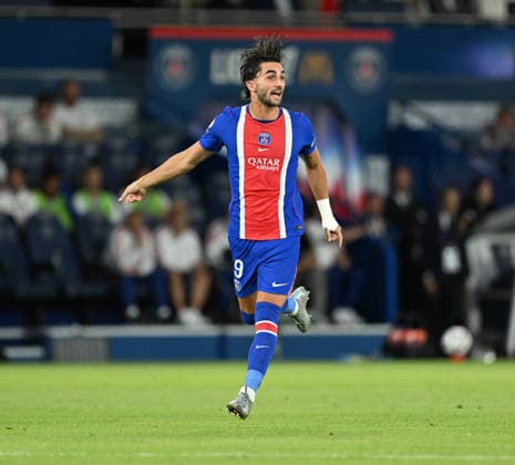 PSG vs AS Monaco: French Ligue 1 PARIS, FRANCE - SEPTEMBER 04: Ferran Torres of Paris Saint - Germain in action during the French Ligue 1 (L1) soccer match between Paris Saint-Germain (PSG) and AS Monaco at Parc des Princes stadium in Paris, France on September 04, 2026. Mustafa Yalcin Anadolu Paris France. Editorial use only. Please get in touch for any other usage.  Copyright: x2026xAnadoluxMustafaxYalcinx
