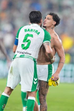 September 4, 2026, Sevilla, Sevilla, Spain: Antony of Real Betis Balompie celebrates the victory with Marc Bartra of Real Betis Balompie during the Spanish league, LaLiga EA Sports, football match played between Real Betis and Real Madrid at La Cartuja stadium on September 4, 2026, in Sevilla, Spain. Real Betis V Real Madrid - LaLiga EA Sports  - ZUMAa181 20260904_zaa_a181_180 Copyright: xJoaquinxCorcherox