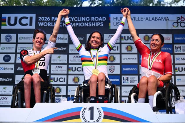 2026 UCI Para-cycling Road World Championships Picture by Olly Hassell SWpix.com - 04 09 2026 - Cycling - 2026 UCI Para-cycling Road World Championships - Huntsville, Alabama, United States of America - Women H4 Individual Time Trial (ITT) podium - Emelia Perry (USA) wins the Gold Medal to become World Champion, Sandra Fuhrer (Switzerland) receiving the Silver Medal and Cornelia Wibmer (Austria) receiving the Bronze Medal Huntsville Cummings Research Park United States of America Copyright: x xSWpix.comx(t axPhotographyxHubxLtd)xOllyxHassell SWpix.comx SWP-3030-22366