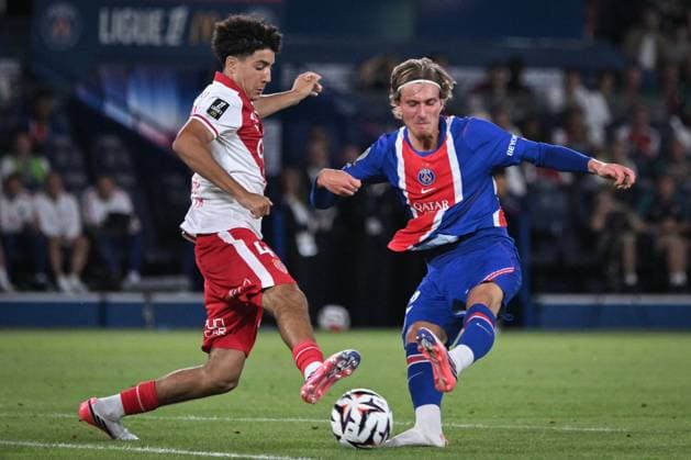 September 4, 2026, Paris, Å½Le-De-France, FR: PARIS, FRANCE - SEPTEMBER 4, 2026: Paris Saint-GermainÃ¢â‚¬â ¢s forward Mika Marcel Godts kicks the ball during the French L1 football match between Paris Saint-Germain and AS Monaco at the Parc des Princes stadium in Paris on September 4, 2026. Ligue 1 PSG Vs AS Monaco  - ZUMAq101 20260904_zna_q101_271 Copyright: xFirasxAbdullahx