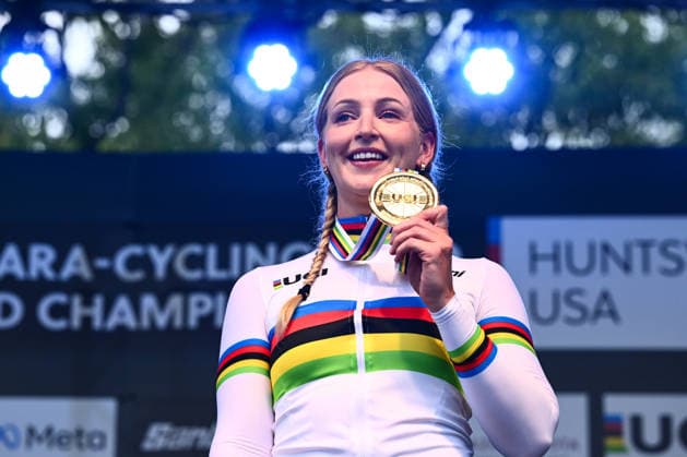 2026 UCI Para-cycling Road World Championships Picture by Olly Hassell SWpix.com - 04 09 2026 - Cycling - 2026 UCI Para-cycling Road World Championships - Huntsville, Alabama, United States of America - Women H5 Individual Time Trial (ITT) podium - Chantal Haenen (Netherlands) wins the Gold Medal to become World Champion Huntsville Cummings Research Park United States of America Copyright: x xSWpix.comx(t axPhotographyxHubxLtd)xOllyxHassell SWpix.comx SWP-3030-22370