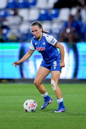 Marie Steiner (TSG, 9), am Ball, Freisteller, Ganzkörper, Einzelbild, Einzelfoto, Aktion, Action, 04.09.2026, Sinsheim (Hoffenheim) (Deutschland), Fussball, Google Pixel Frauen-Bundesliga, TSG 1899 Hoffenheim - Bayer 04 Leverkusen, DFB DFL REGULATIONS PROHIBIT ANY USE OF PHOTOGRAPHS AS IMAGE SEQUENCES AND OR QUASI-VIDEO. *** Marie Steiner TSG, 9, with the ball, cutout, full-body, single image, single photo, action, 04 09 2026, Sinsheim, Hoffenheim, Germany, soccer, Google Pixel Women’s Bundesliga, TSG 1899 Hoffenheim vs. Bayer 04 Leverkusen, DFB and DFL regulations prohibit any use of photographs as image sequences and or quasi-video xozx
