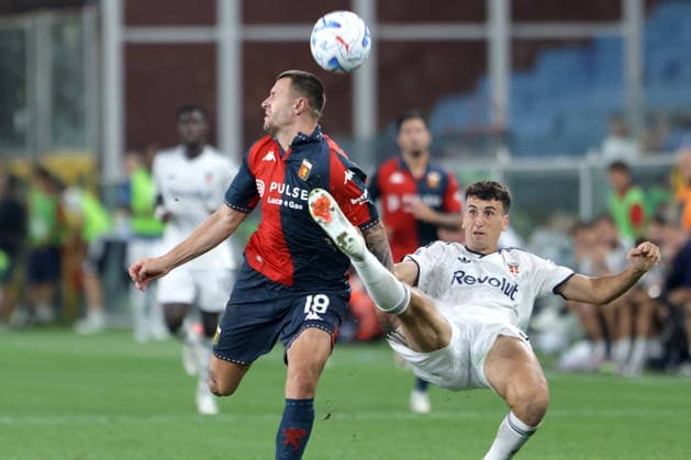 RAMON JACOBO, Como, MILUTIN OSMAJIC, Genoa, Serie A, 2026-27, Genoa vs Como 1-4, 04-09-2026, Contrasto, Action SERIE A 2026-27 GENOA-COMO 1-4