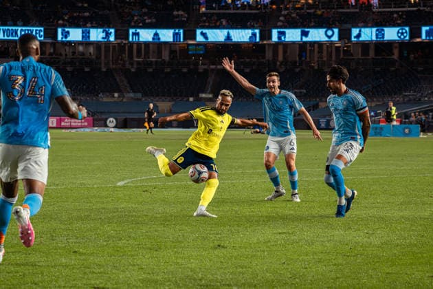 September 4, 2026, Bronx, New York, USA: HANY MUKHTAR (10) of Nashville SC takes a shot during a Major League Soccer match against New York City FC. Bronx USA - ZUMAp306 20260904_znp_p306_001 Copyright: xOmarxPerezxLopezx