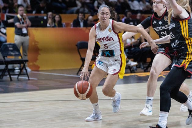 FIBA Women s World Cup First Round: Spain-Germany in Berlin, Germany - 4 Sept 2026 Maite Cazorla of Spain seen in action during the first round of the 2026 FIBA Women s World Cup between Germany and Spain at Uber Arena. Final score; Spain 83:53 Germany. Berlin Germany Copyright: xNicholasxMullerx xSOPAxImagesx FIBAWWCGERSPAIN(19)