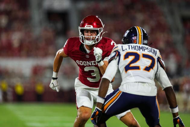 NORMAN, OK - SEPTEMBER 04: Oklahoma Sooner wide receiver Parker Livingstone (3) comes off the line during the college football game between the Oklahoma Sooners and the UTEP Miners on September 04, 2026 at Gaylord Family Oklahoma Memorial Stadium in Norman, OK. (Photo by Chad Hamilton Icon Sportswire) COLLEGE FOOTBALL: SEP 04 UTEP at Oklahoma EDITORIAL USE ONLY Icon260903173