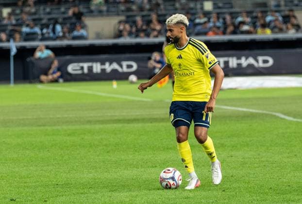 September 4, 2026, Bronx, New York, USA: Elias Saad (11) of Nashville SC controls the ball during MLS, Fussball Herren, USA regular season game between NYCFC and Nashville SC at Yankee stadium in New York, NY on September 4, 2026. Game ended in goalless draw. Bronx USA - ZUMAr339 20260904_znp_r339_027 Copyright: xLevxRadinx