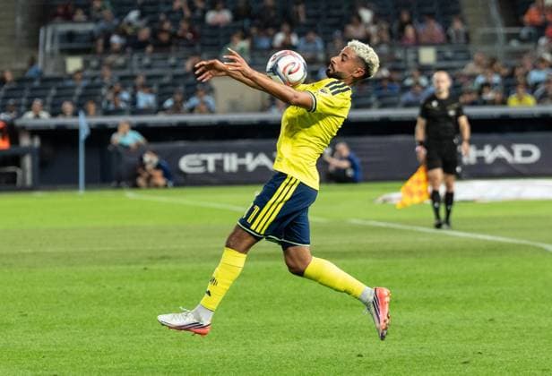 September 4, 2026, Bronx, New York, USA: Elias Saad (11) of Nashville SC controls the ball during MLS, Fussball Herren, USA regular season game between NYCFC and Nashville SC at Yankee stadium in New York, NY on September 4, 2026. Game ended in goalless draw. MLS Regular Season Game Between NYCFC And Nashville SC  - ZUMAr339 20260904_znp_r339_037 Copyright: xLevxRadinx