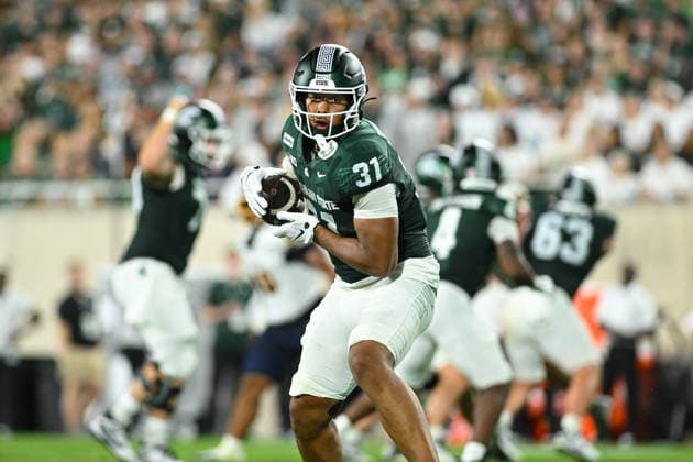 EAST LANSING, MI - SEPTEMBER 04: Michigan State Spartans tight end Jayden Savoury (31) turns up field after a reception during a college football game between the Michigan State Spartans and Toledo Rockets on September 4, 2026 at Spartan Stadium in East Lansing, MI. (Photo by Adam Ruff Icon Sportswire) COLLEGE FOOTBALL: SEP 04 Toledo at Michigan State EDITORIAL USE ONLY Icon260908013