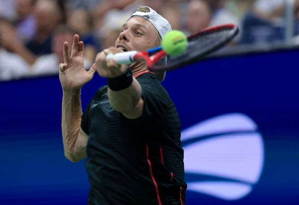 US Open tennis tournament - Day 6 Denis Shapovalov of Canada in action against Ben Shelton of the USA during their Men s Singles third round match at the US Open Tennis Championships in the USTA Billie Jean King National Tennis Center in Flushing Meadows, New York, USA, 04 September 2026. The 2026 US Open tennis tournament runs from 23 August to 13 September. FLUSHING MEADOWS NEW YORK United States  Copyright: xCRISTOBALxHERRERA-ULASHKEVICHx