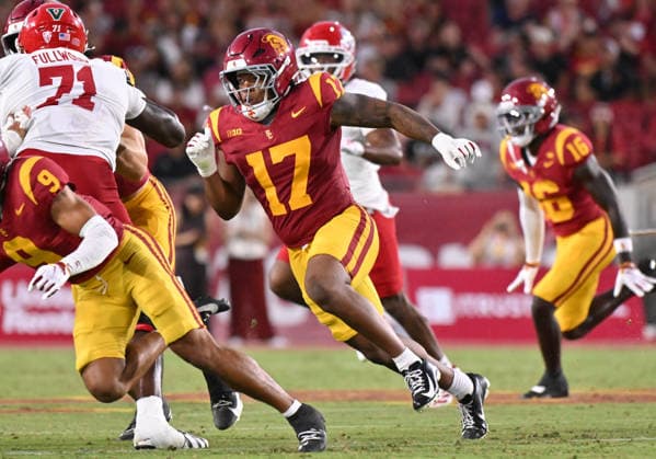 LOS ANGELES, CA - SEPTEMBER 04: Southern California Trojans linebacker Deven Bryant (17) rushes the outside during the game between the USC Trojans and the Fresno State Bulldogs on September 04, 2026 at Los Angeles Memorial Coliseum in Los Angeles. (Photo by David Dennis Icon Sportswire) COLLEGE FOOTBALL: SEP 04 Fresno State at USC EDITORIAL USE ONLY Icon26090425