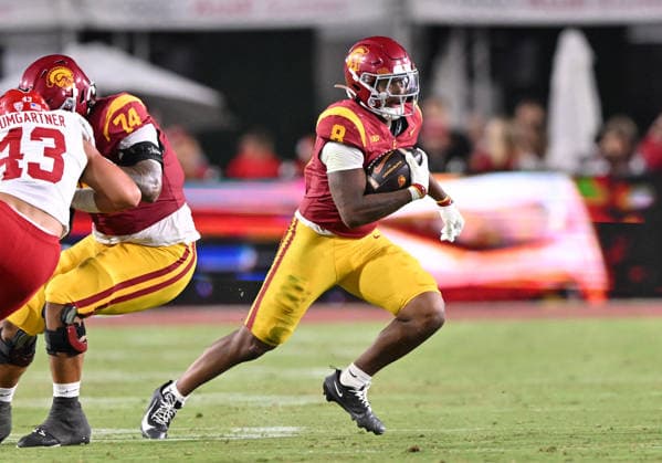 LOS ANGELES, CA - SEPTEMBER 04: Southern California Trojans running back King Miller (8) carries the ball during the game between the USC Trojans and the Fresno State Bulldogs on September 04, 2026 at Los Angeles Memorial Coliseum in Los Angeles. (Photo by David Dennis Icon Sportswire) COLLEGE FOOTBALL: SEP 04 Fresno State at USC EDITORIAL USE ONLY Icon26090433
