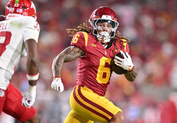 LOS ANGELES, CA - SEPTEMBER 04: Southern California Trojans running back Deshonne Redeaux (6) carries the ball during the game between the USC Trojans and the Fresno State Bulldogs on September 04, 2026 at Los Angeles Memorial Coliseum in Los Angeles. (Photo by David Dennis Icon Sportswire) COLLEGE FOOTBALL: SEP 04 Fresno State at USC EDITORIAL USE ONLY Icon26090442