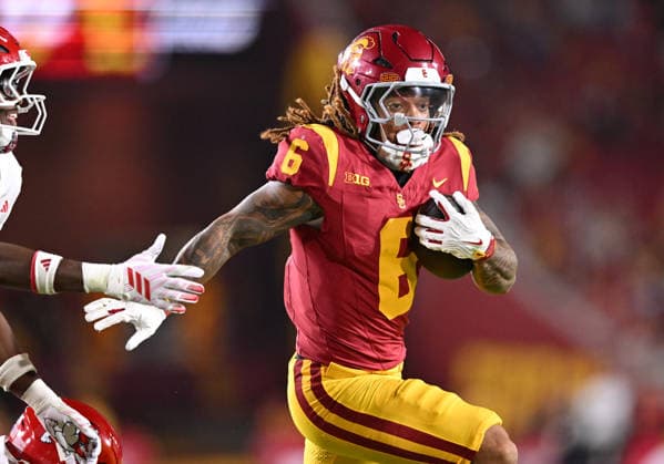 LOS ANGELES, CA - SEPTEMBER 04: Southern California Trojans running back Deshonne Redeaux (6) carries the ball during the game between the USC Trojans and the Fresno State Bulldogs on September 04, 2026 at Los Angeles Memorial Coliseum in Los Angeles. (Photo by David Dennis Icon Sportswire) COLLEGE FOOTBALL: SEP 04 Fresno State at USC EDITORIAL USE ONLY Icon26090443