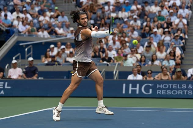 2026 US Open - Day 6 NEW YORK, NEW YORK - SEPTEMBER 4: Carlos Alcaraz of Spain returns a shot during his match against Yibing Wu of China during the 2026 US Open - Day 6 at USTA Billie Jean King National Tennis Center on September 4, 2026 in New York, New York. New York USTA Billie Jean King National Tennis Center New York United States Copyright: xSusanxMullane ISIxPhotosx 9751